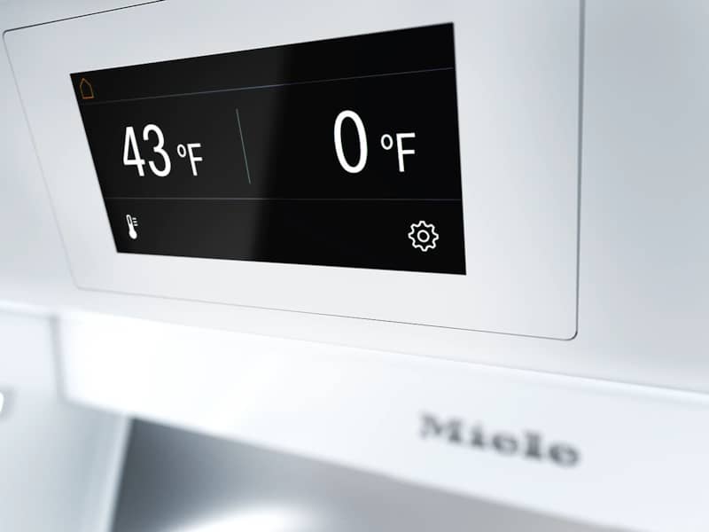 miele-mastercool-left-hinge-freezer-column-F2812VI-control-panel-detail.jpg