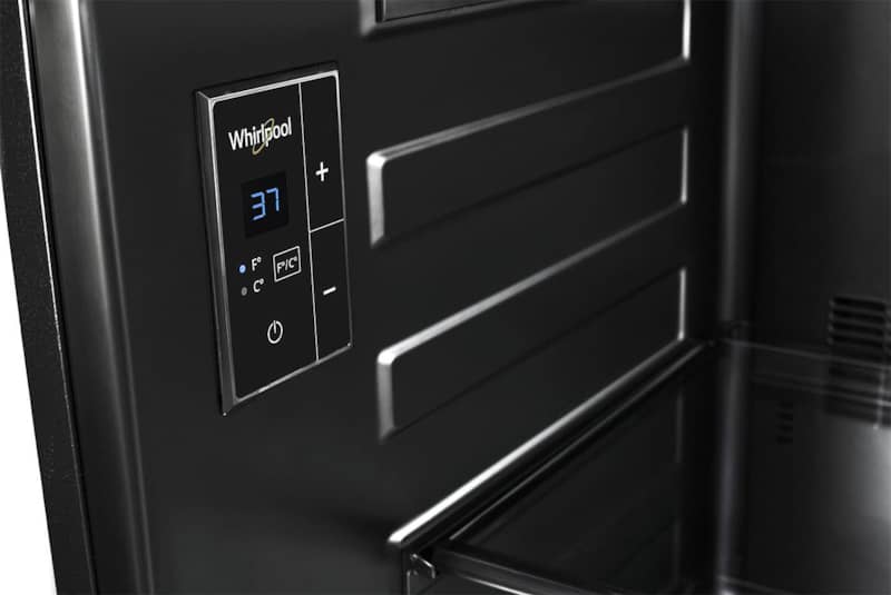 whirlpool-refrigerator-WUR50X24HZ-interior.jpg